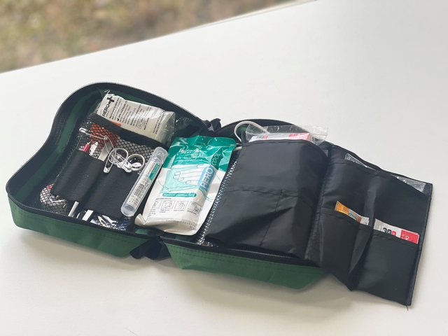 Car first aid kit (Open View)